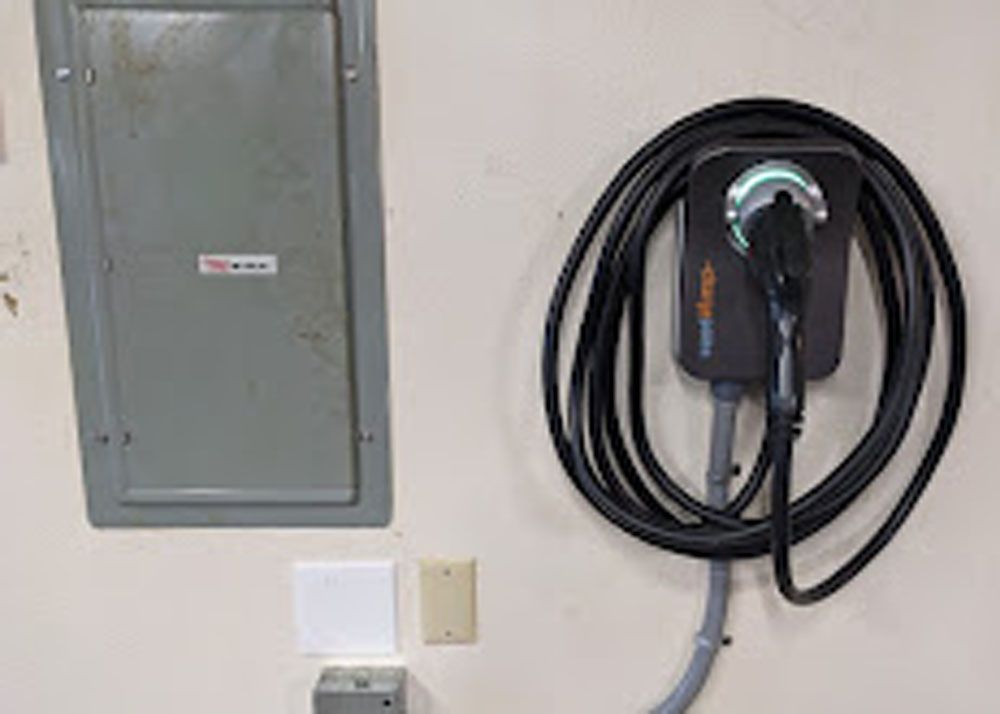 EV hookup Electrician